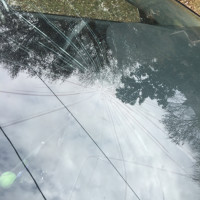 cracked-windshield-peachtree-city