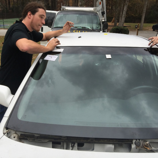 who-repairs-car-windows